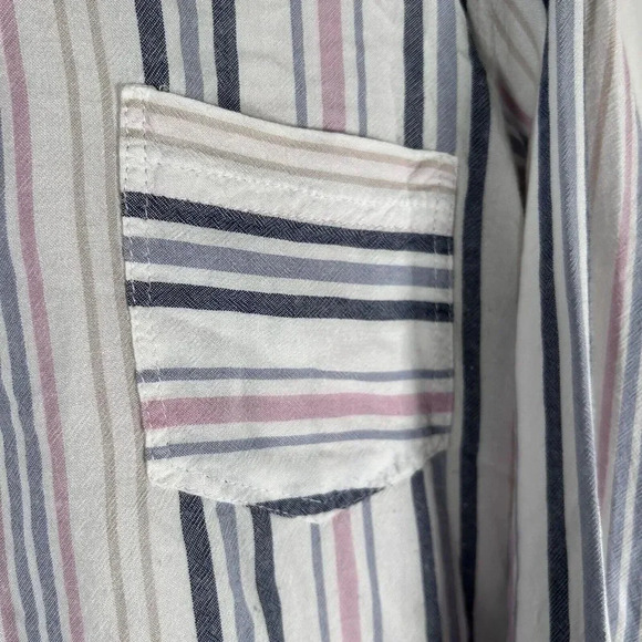 Maurices Blouse Women's XXL Pink White Striped Button Up Long Sleeve V-neck - Picture 5 of 10